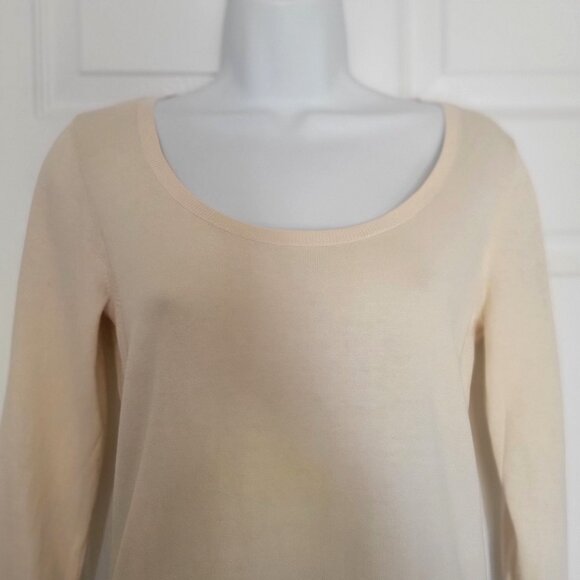 Ann Taylor Petite Beige 3/4 Sleeve Scoop Neck Sweater- SP - Picture 4 of 7